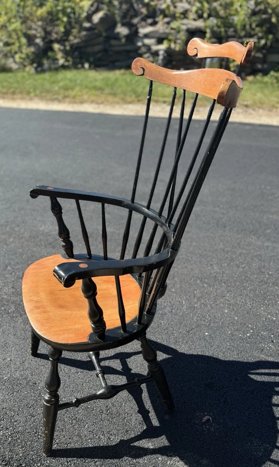 Sillón vintage Nichols & Stone Windsor barril peine saco respaldo madera de arce ¡RARO!! Foto 2 de 4