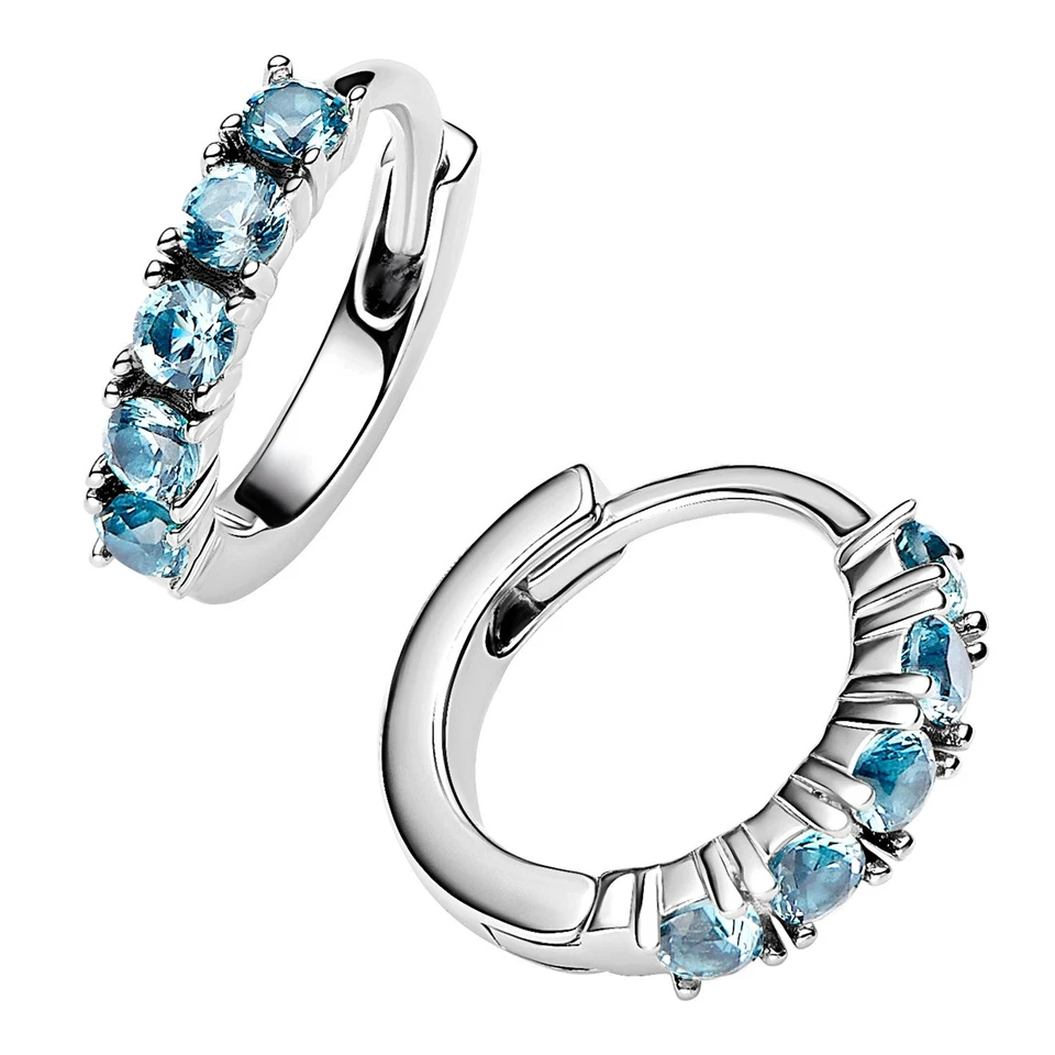 Pandora Gioielli Orecchini Huggie Blu Chiaro Argento 293849C01 - Immagine 2 di 3