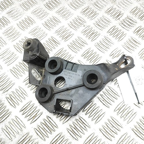 MERCEDES-BENZ E T-Modell S213 ABS-Pumpenhalter A2134300410 2.0 Diesel 33047956