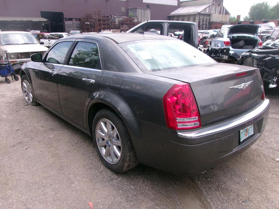 Espejo retrovisor interior delantero central usado se adapta a: Chrysler 300 2008 con automático Foto 3 de 4