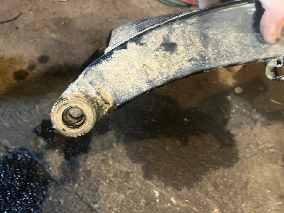 Suzuki Vinson 500 LTA500F 2002 4x4 automático OEM basculante trasero suspensión trasera oscilante Foto 3 de 4