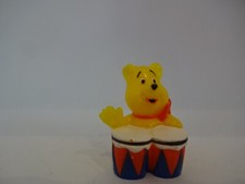Spielfigur mit Musikinstrument / Bär mit Trommeln