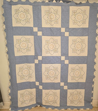 Vintage Hand-Quilted Embroidered Blue/White Quilt 70x83.5" Prairie Points 10