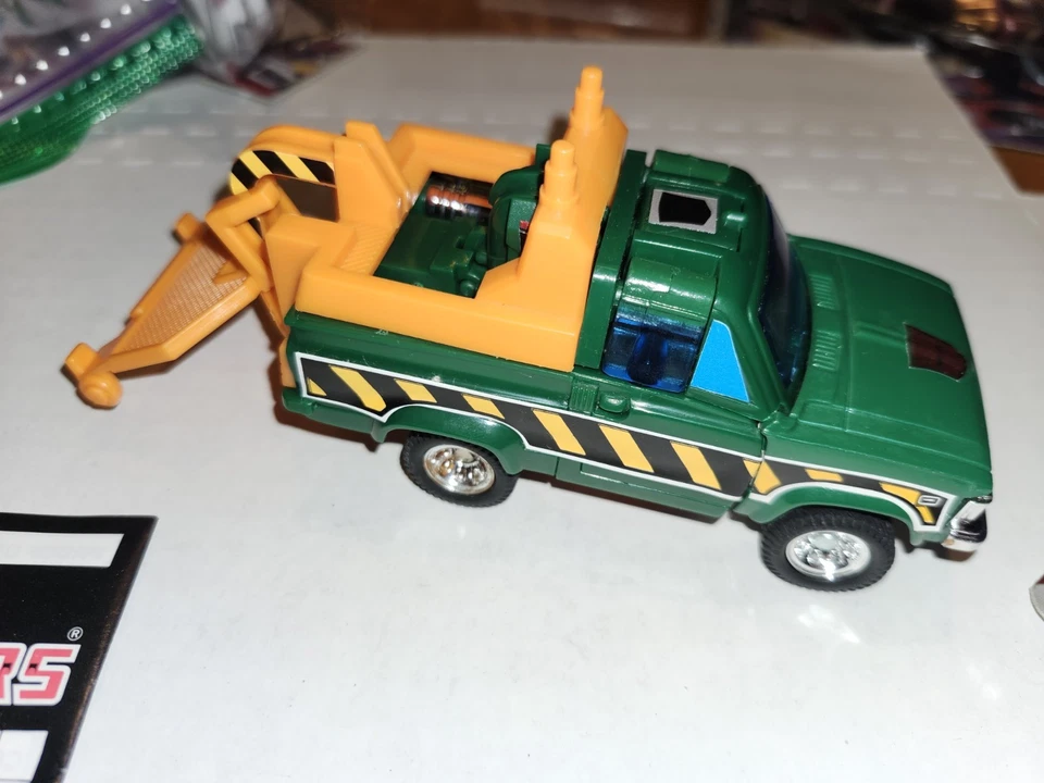 HOIST Complete G1 Transformers Instructions Vintage Action Figure - Image 4 of 4