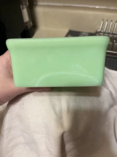 Vintage 1940’s McKee Jadeite Refrigerator Dish