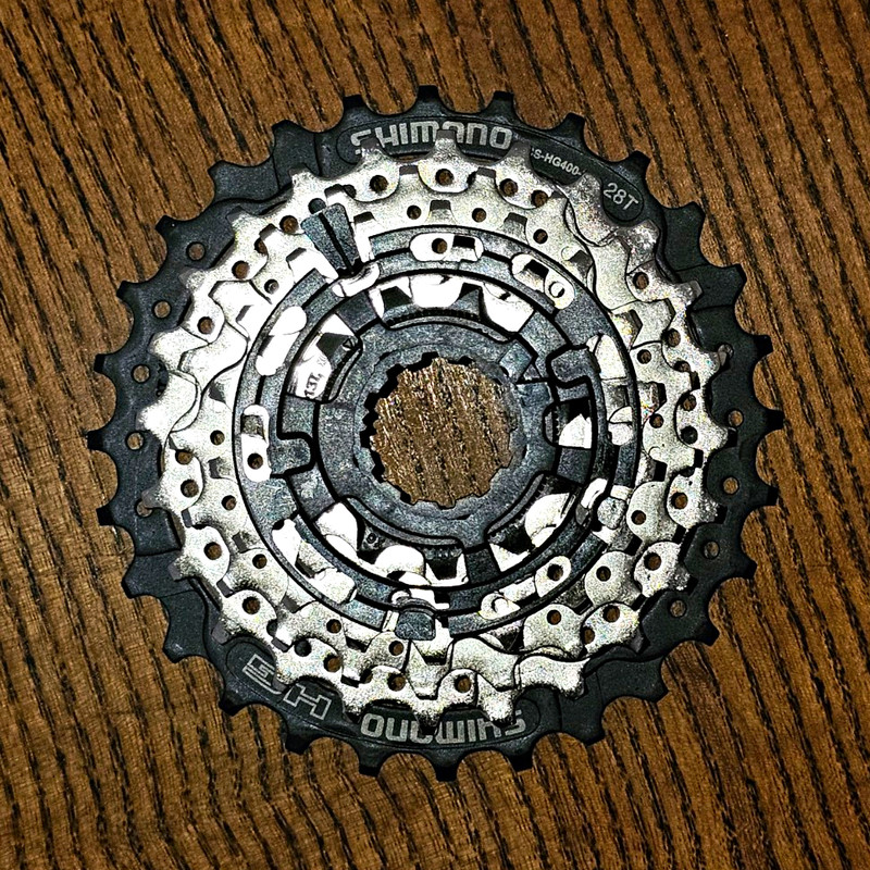 Shimano CS-HG400-7 7-Speed HG Cassette 11-28T Steel Sprocket Silver/Black