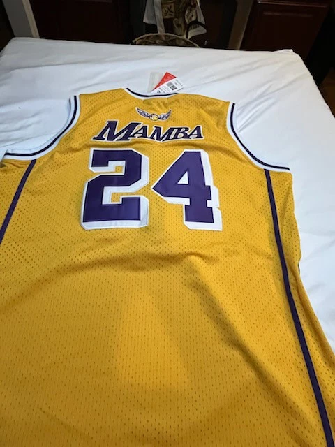 Preços baixos em Kobe Bryant Camisas de fãs da NBA Tamanho 24 | eBay