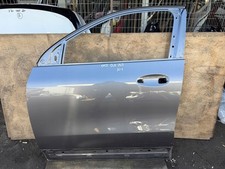 Mercedes GLA W247, linke Vordert&uuml;r