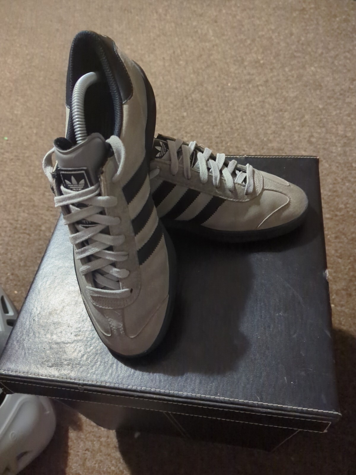 adidas hamburg size 8