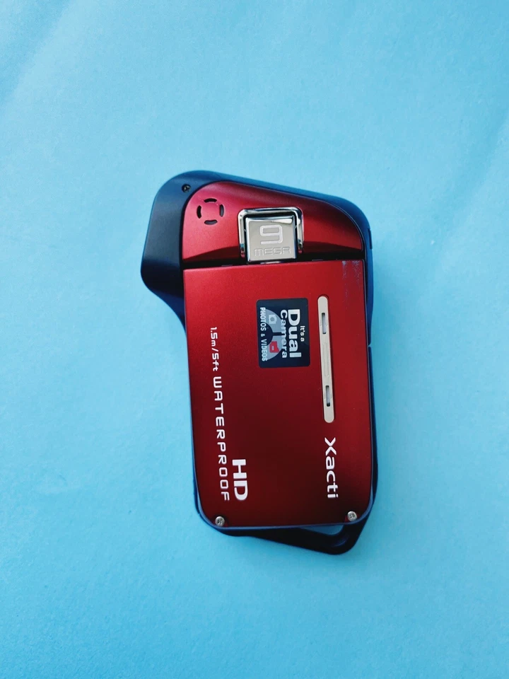 SANYO  Xacti VPC-CA9 Waterproof Digital Video Dual Camera - Image 3 of 4