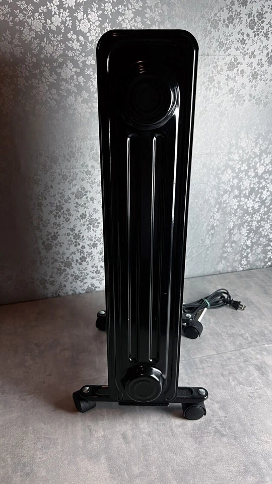 Mainstays 1500W Calentador de Espacio Radiante Portátil Eléctrico Lleno de Aceite + Protector de Seguridad Foto 3 de 4