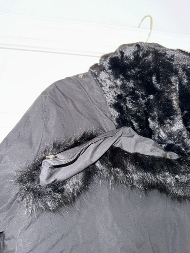 NWT Guess Eco Ales Men's Black Front-Zip Logo Faux Fur Hooded Parka Jacket Sz L. - Picture 5 of 8