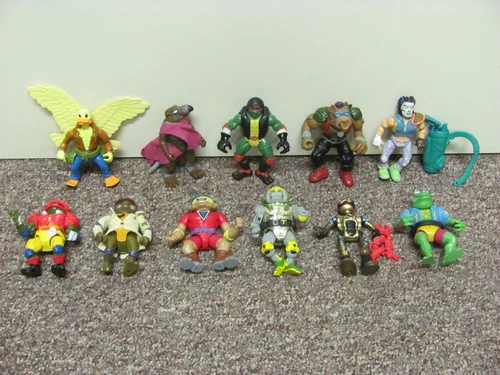 Lot Of 13  Vintage Teenage Mutant Ninja Turtles Action Figures TMNT with extras