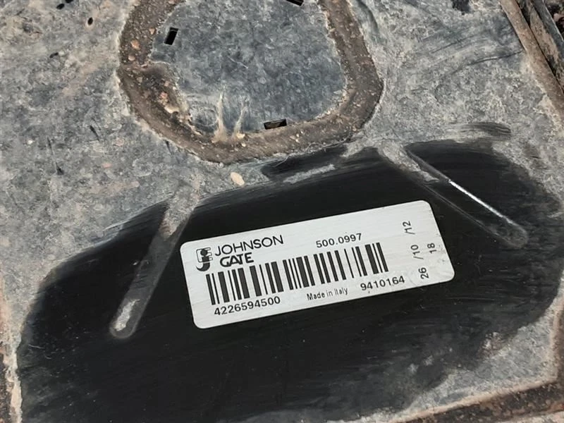 Jeep JK Wrangler OEM Electric Engine Cooling Fan Motor w Shroud 2012-2017  92045 - Image 2 of 4