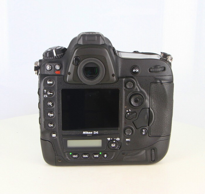 Nikon D4 16.2MP FX Digital SLR Camera Body 【 BOX 】by Courier