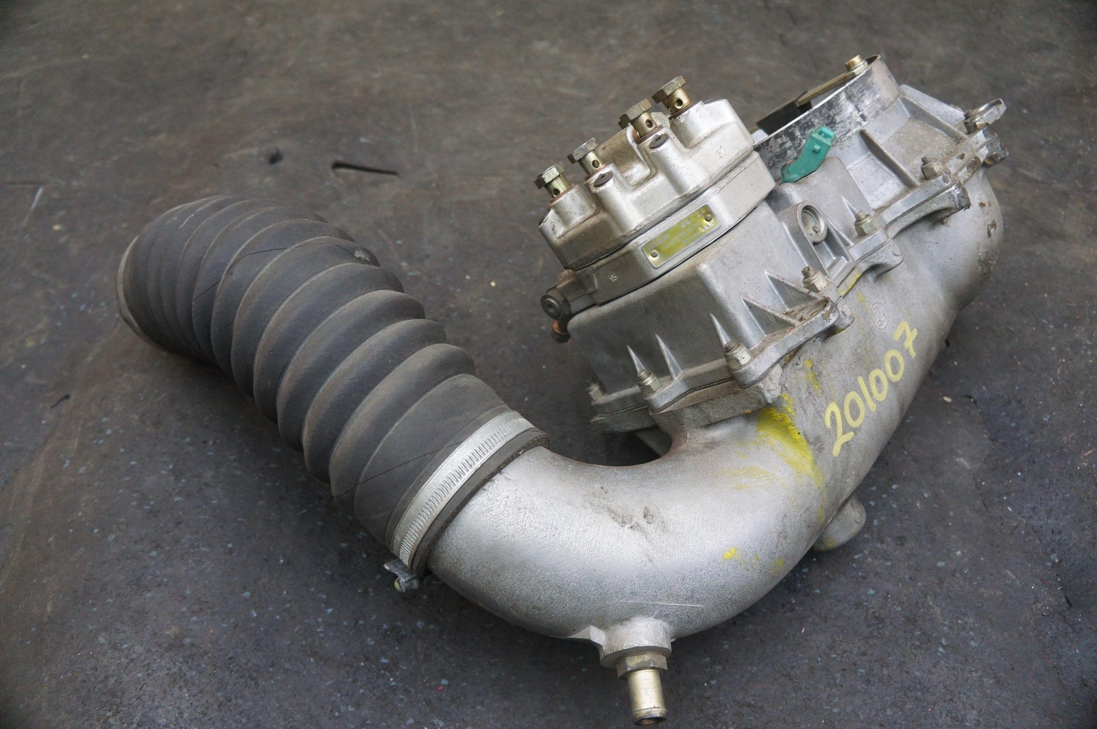 Fuel Distributor Metering Device 70000650 Ferrari 328 308 GTB 1980-89 208 Turbo