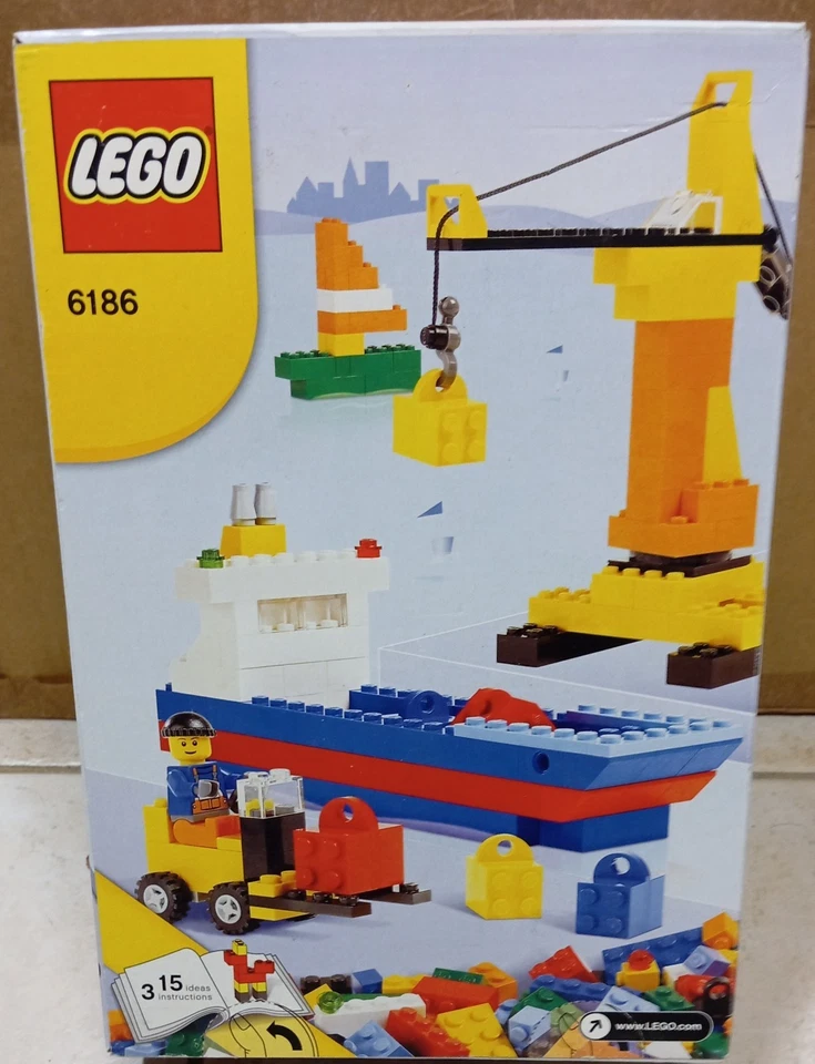 LEGO 6186 Build Your Own LEGO Harbor, photo 2 sur 5