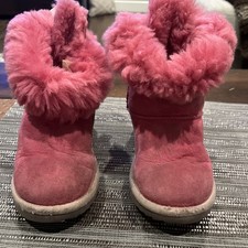 Ugg Bailey Bow II 1017394T Toddler Girls Pink Suede Sheepskin Boots Size 10