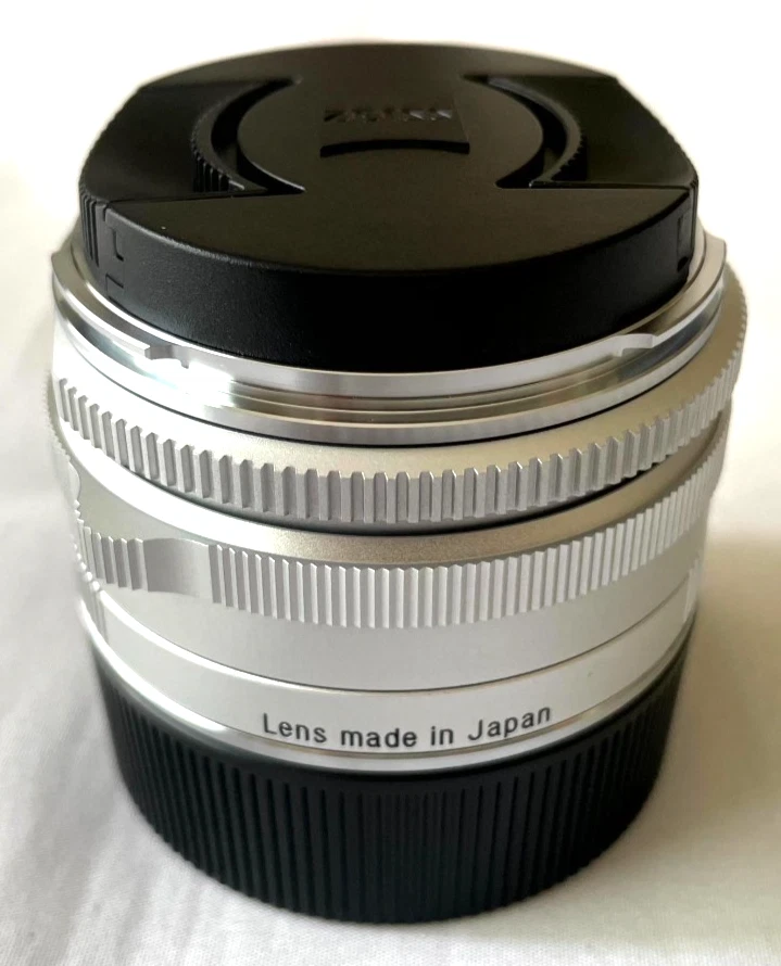 Carl Zeiss C Biogon T* 35mm f2.8 ZM Lens Black for Leica M Unused Open Box - Image 4 of 4