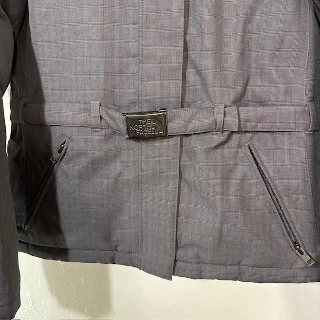 Chaqueta para mujer The North Face gris medio HyVent cinturón capucha abrigo aislante Foto 3 de 4