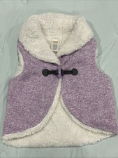 2013 Gymboree Girls Thick, Soft, Fuzzy Purple Vest W/Buckle Closure Size 4T-5T