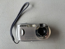 Sony Cybershot DSC-P41 4.1 Mega Pixel Digital Camera PARTS ONLY NOT WORKING READ