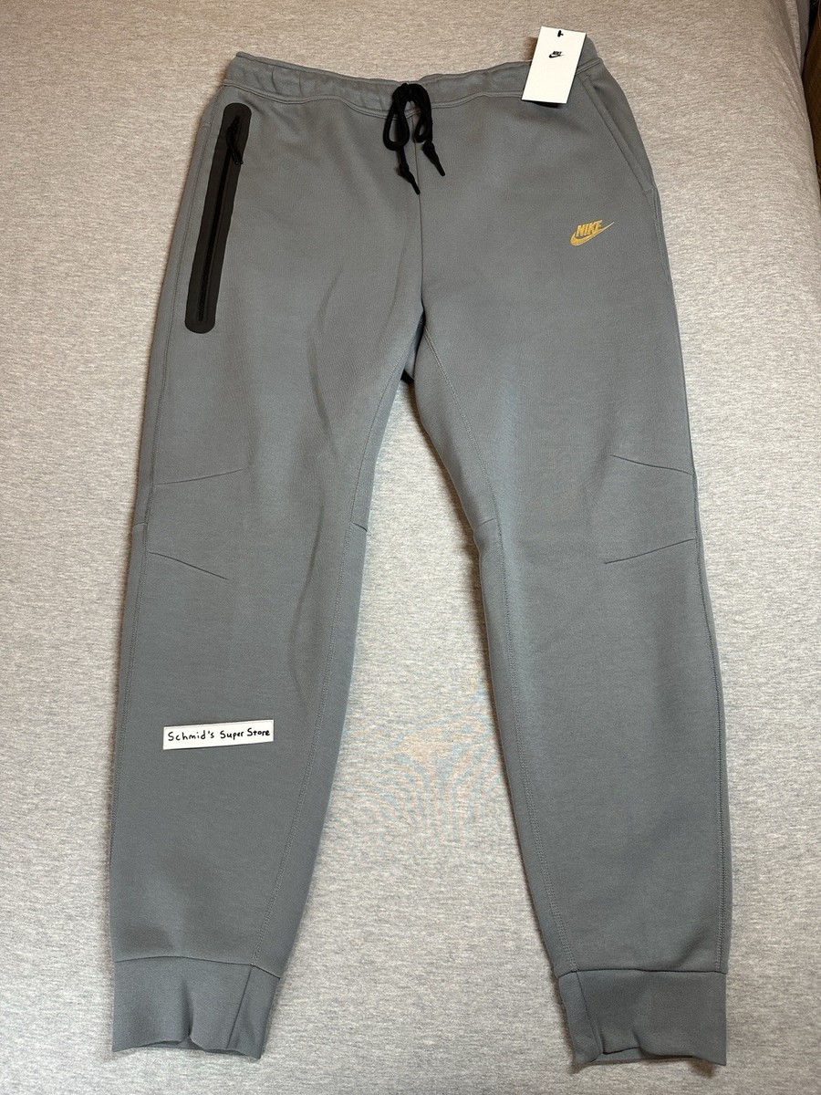 Nike Sportswear Tech Fleece Joggers Cool Grey Metallic Gold FZ4710