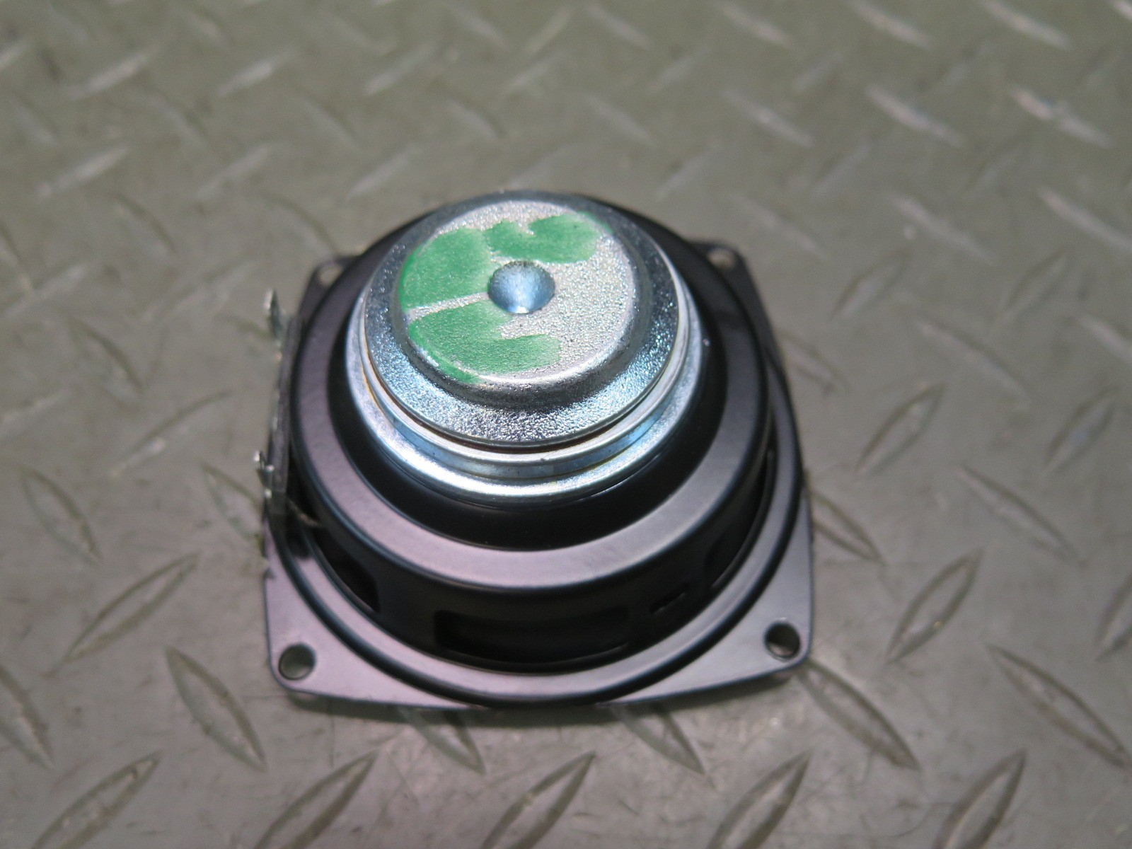 2008-2019 MASERATI GRANTURISMO M145 DASH CENTER AUDIO SPEAKER