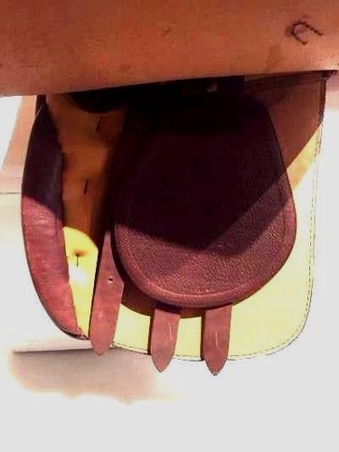 NEW 17" RD Dressage saddle (A127) Ruiz Diaz  - Picture 4 of 5