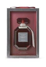 Bombshell Midnight Victoria's Secret 香水- 一款2024年新的女用香水