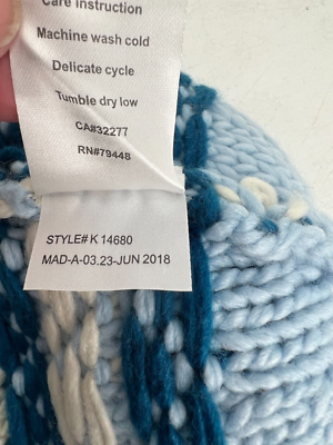 NEW Marmot Tashina 14680 Iceberg Blue & White Knit Pom Pom Hat