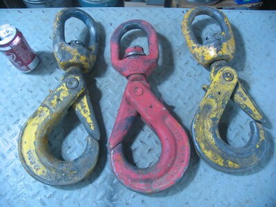 One 8 Ton Swivel  Hook with Self-Locking Clasp 16-8 E.L.D. ,WLL8t 104
