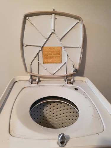Vintage 1950s Acme Spinner Washing Machine Laundry Dryer for Film Prop - Picture 4 of 12