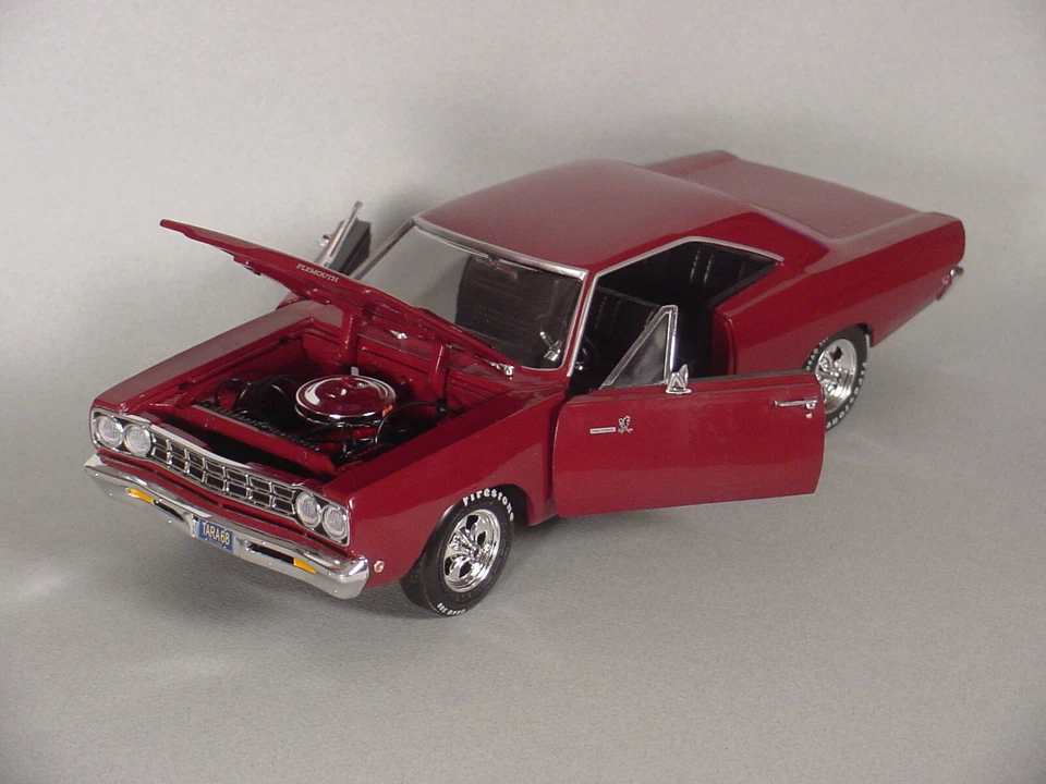 1/18th 1968 Plymouth Hemi Road Runner Burgundy - Image 4 of 4