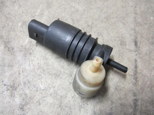 Spritzwasserpumpe Audi A4 A3 A6 VW Golf 4 Passat 3B 3BG Polo Wischwasserpumpe