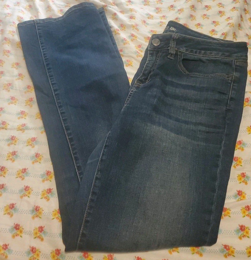 Foto 1 di 8