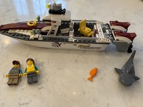 LEGO CITY: Fishing Boat (60147)