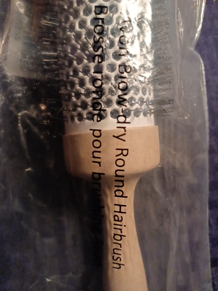 CEPILLO DE PELO AVON SECADO CON SECADOR 10 pulgadas de largo, 3 pulgadas de ancho con cerdas Foto 4 de 4