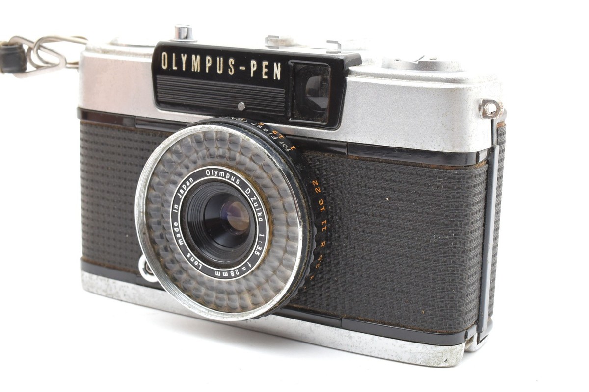 Olympus PEN EE3 Half Frame 35mm Black F3.5 28mm Film Camera from