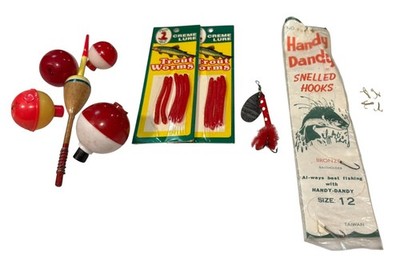 Misc. Fishing Supplies Fresh Water Trout Worms, Bobbers, Hooks & Spinner