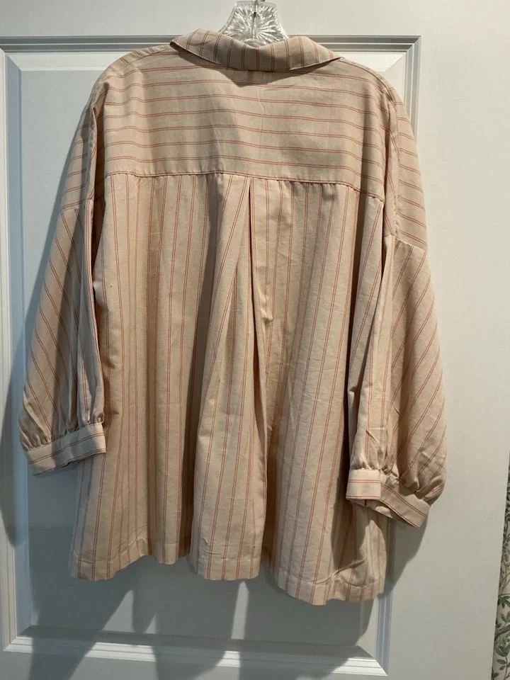 NUEVO TOP FREE PEOPLE Just Like Me abotonado ~ Top boho artístico de gran tamaño talla pequeña Foto 2 de 4