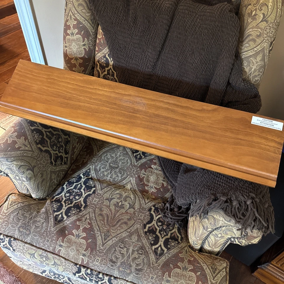 Pottery Barn Kids 36" Estante Clásico - MIEL - Se vende por $129 - Color Desconjunto Foto 3 de 4