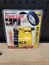 Electro-Tek Magnetic Mount Power Light 12 Volt Retractable Cord 10716 New Sealed