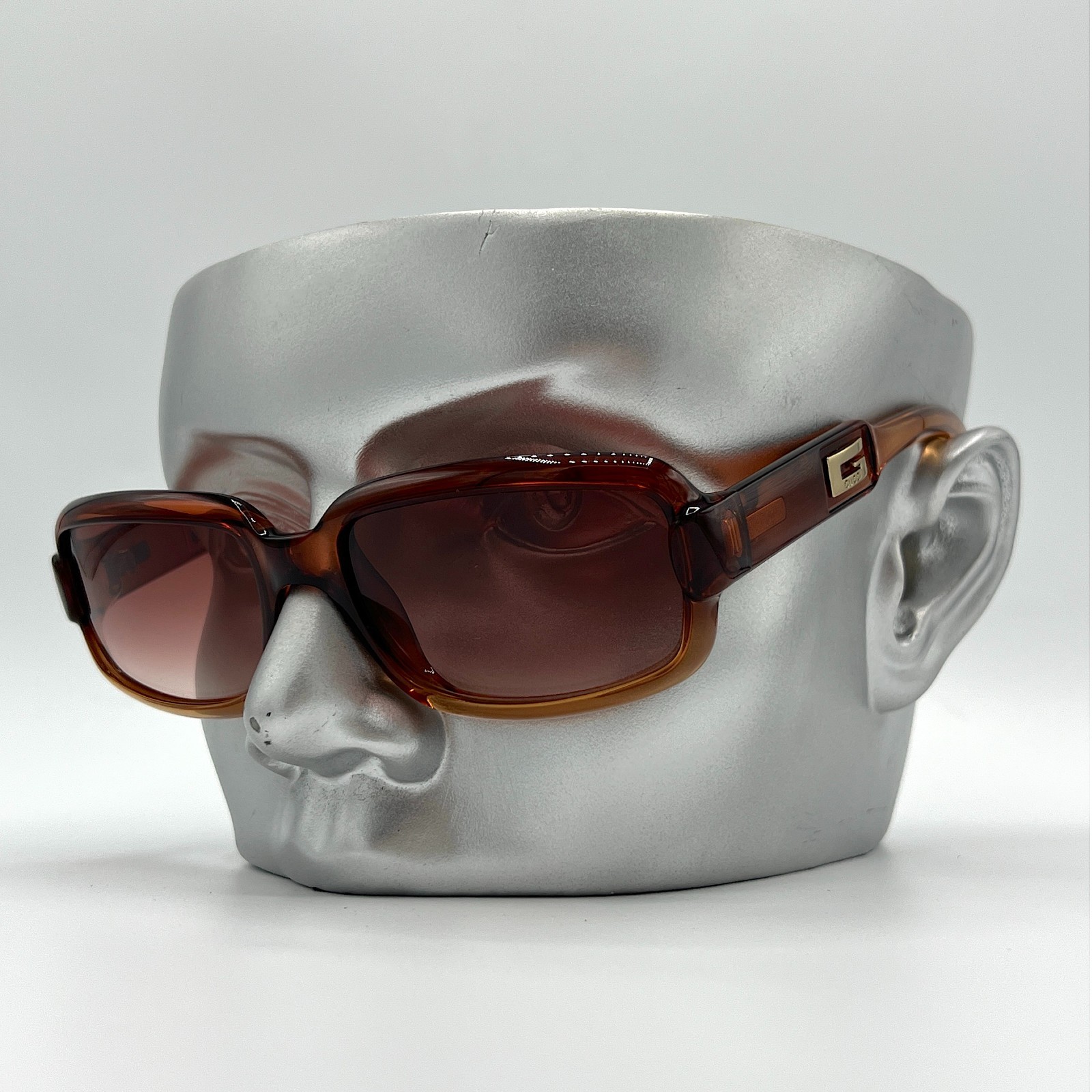 Gucci Sunglasses Authentic Rectangular Wraparound… - image 4