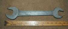 14" VINTAGE S4042 BLUE POINT SUPREME OPEN WRENCH (BY SNAP-ON) 1-1/4" X 1-5/16"