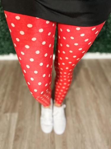 TC LuLaRoe Leggings ~ LIGHT RED & WHITE POLKA DOTS ~ SIZES 12-18; Tall & Curvy - Picture 2 of 4
