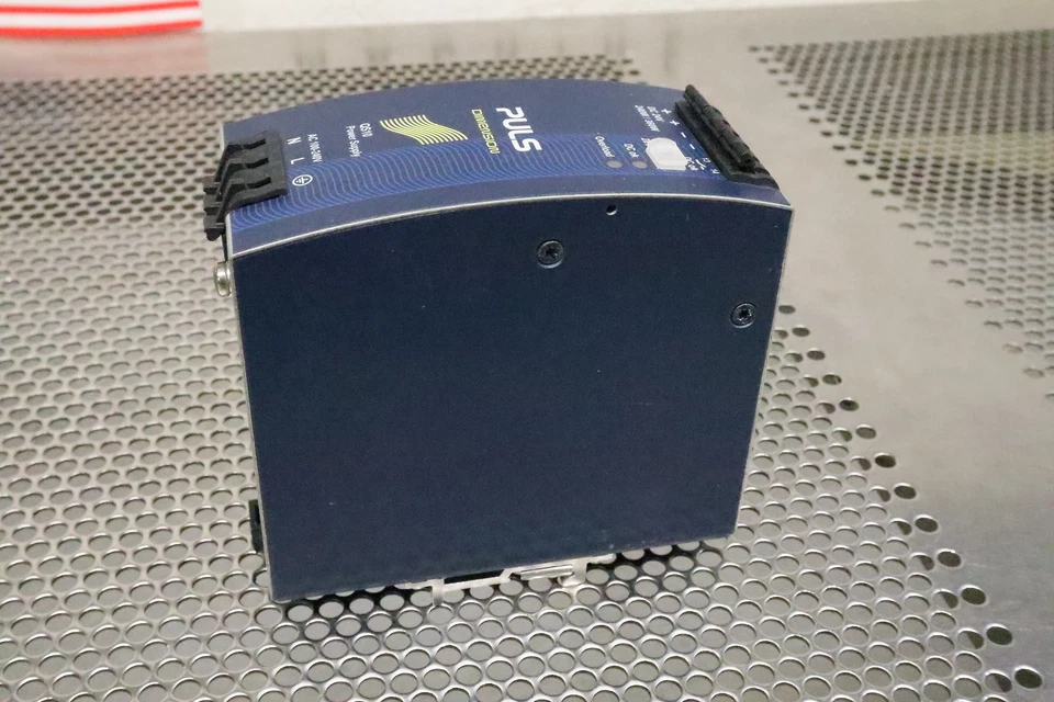 Pulse QS10.241 Power Supply 1-PH 24V 10A 240WA AC100-240V DC24V Used W/ Warranty - Image 4 of 4