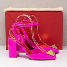 Valentino Garavani Pink Solo Maxi Stud Heels Size 36 (6 US)
