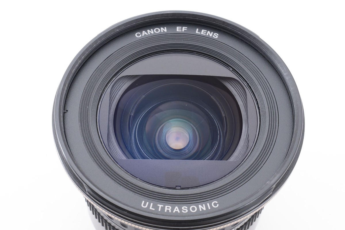 Canon EF 20-35mm f/3.5-4.5 USM Wide Angle Zoom Lens from Canon EF 20-35mm f/3.5-4.5 USM Wide Angle Zoom Lens from