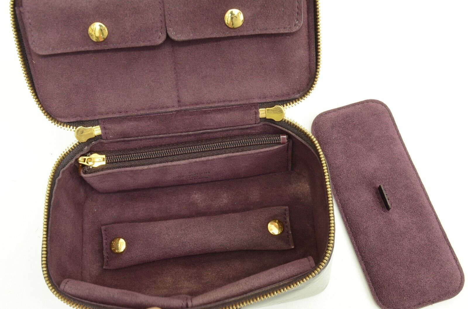 Louis Vuitton Pomme D'Amour Monogram Vernis Jewelry Case Mini QJAALM3ARB010